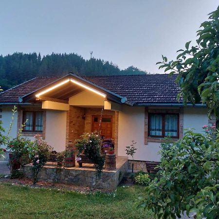 Apartment "Mira" Фоча Екстер'єр фото